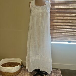 Women’s XS Eileen West White Cotton Nightgown Sleeveless NWOT